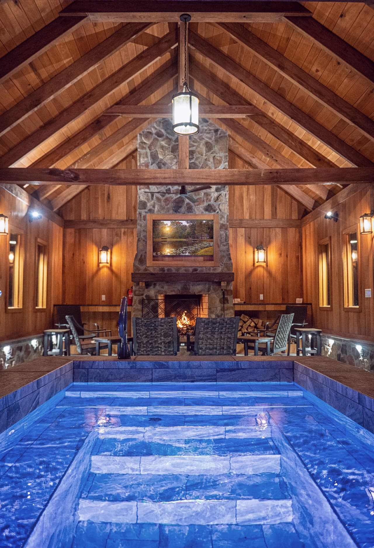 Luxurious Lake House