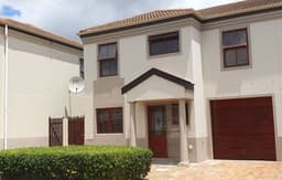 in Kirstenhof mit Privatem Garten