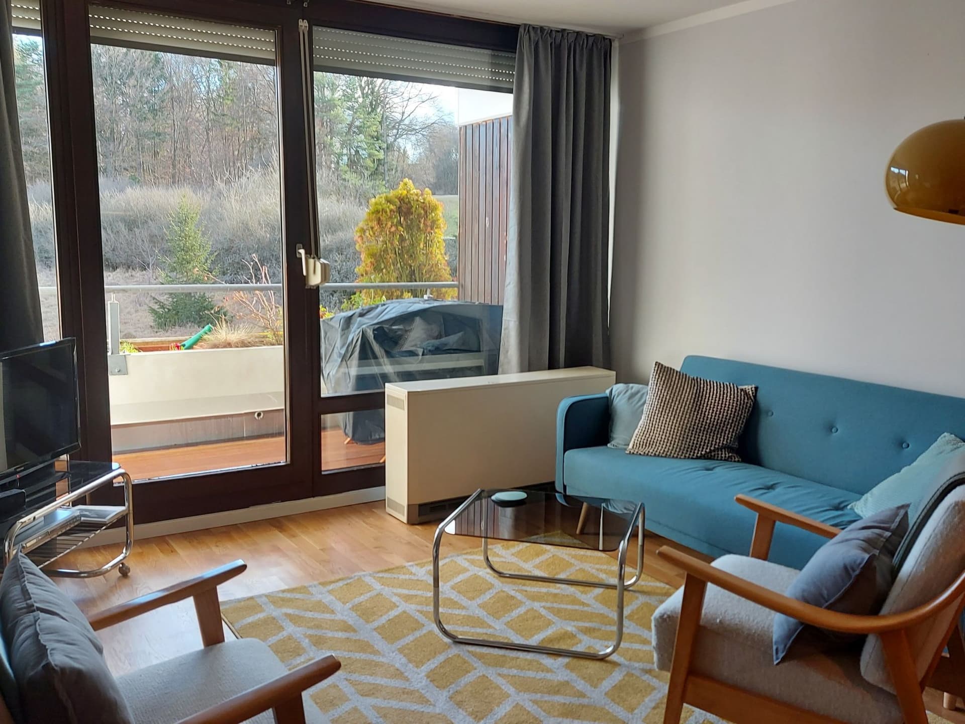 Große Wohnung in Gleislhof mit Möbliertem Balkon