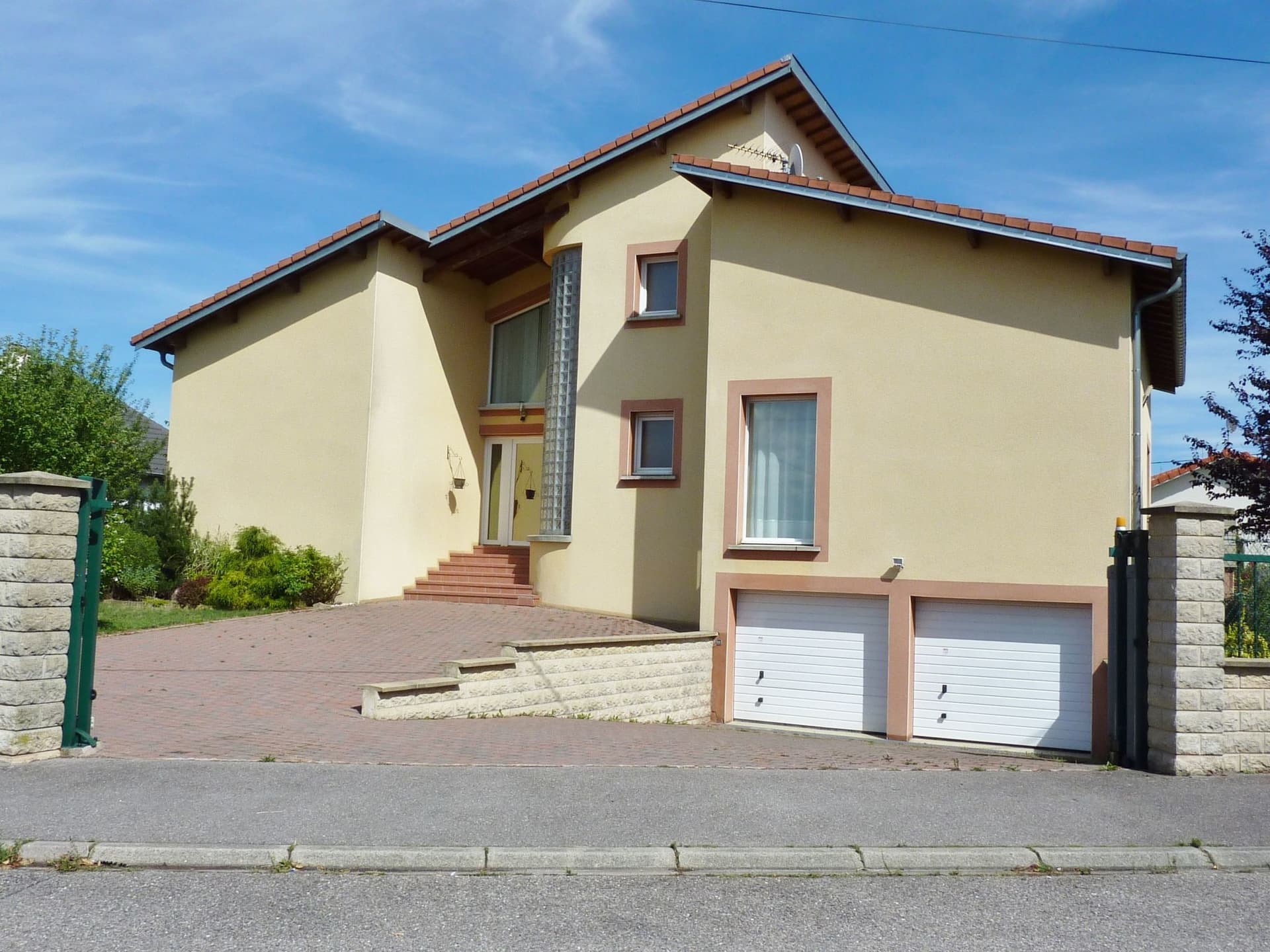 für 14 Personen + 1 Kind ca. 275 m&sup2;in Damelevières, Lothringen (Meurthe-et