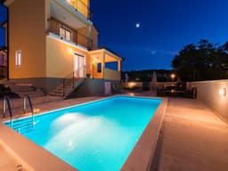 Villa "Pistine" mit Garten, Grill und Terrasse