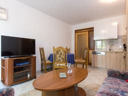 2-Zimmer-Wohnung mit 1 Badezimmer und Terrasse