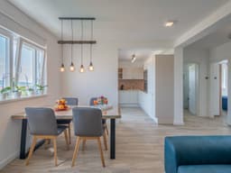 Stilvolle Wohnung Breeze mit Balkon mit Meerblick