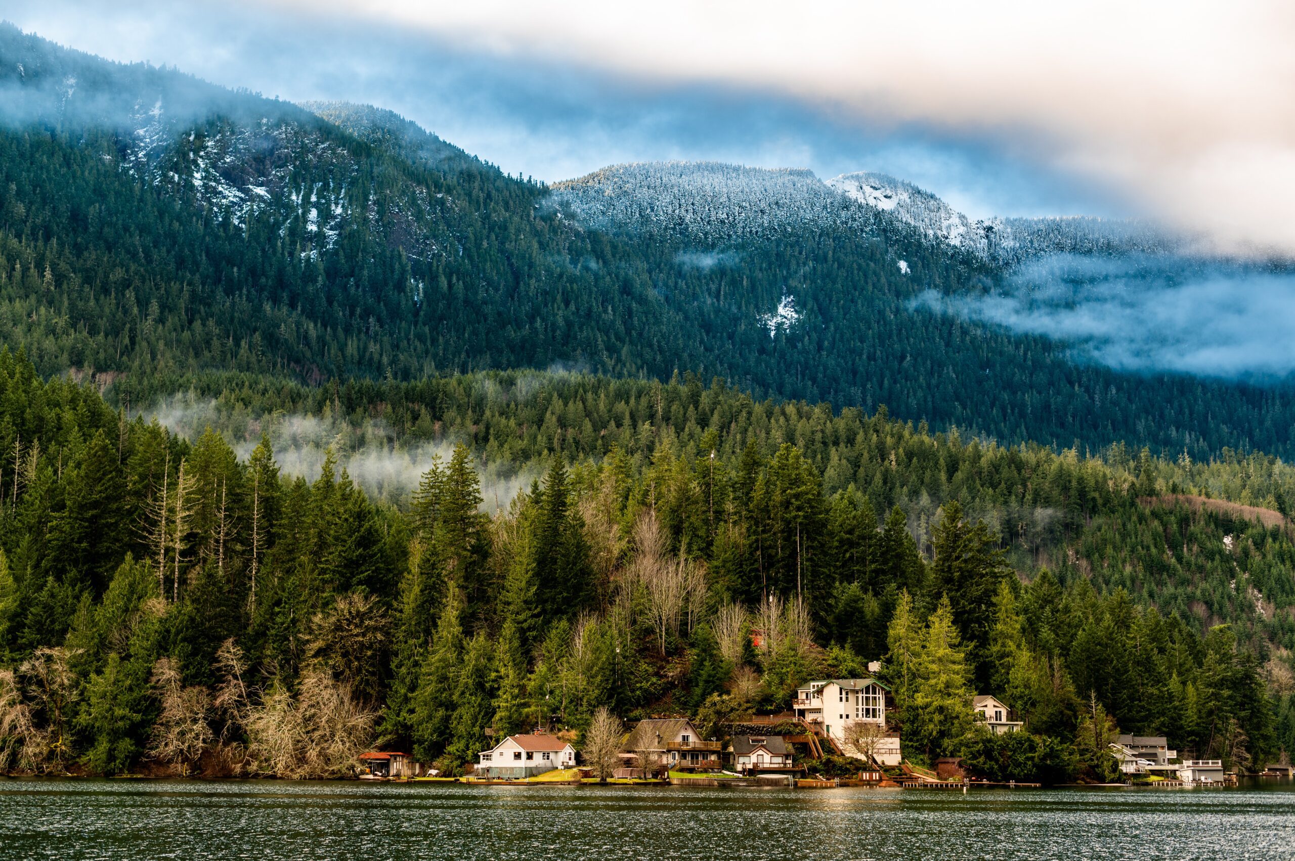 best time to visit Lake Sutherland