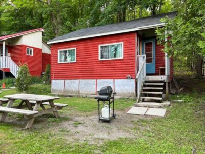 Aspen Cabin: Lakefront Hideaway Resort - 3 bedroom