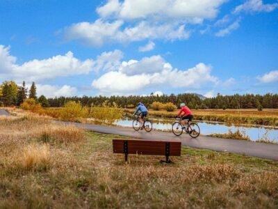 PF enclosed deck, bikes, close to village perks