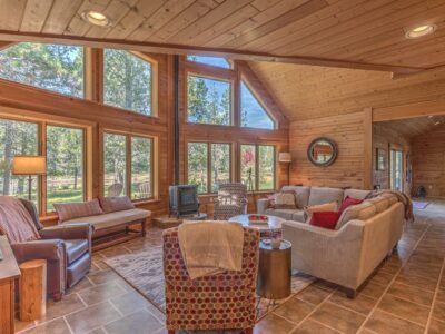 Riverfront Log Cabin with Foosball and Air Hockey