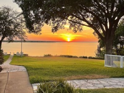 The View…Waterfront w/ Amazing Sunsets